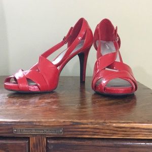 Faux patent leather open toe pumps